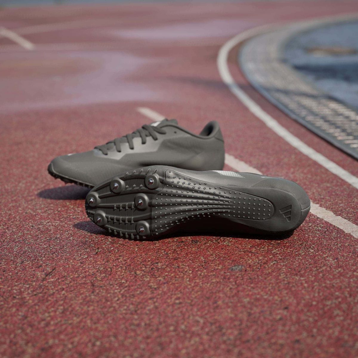 Кроссовки adidas ADIZERO SPRINTSTAR SHOES черно-белые фотография