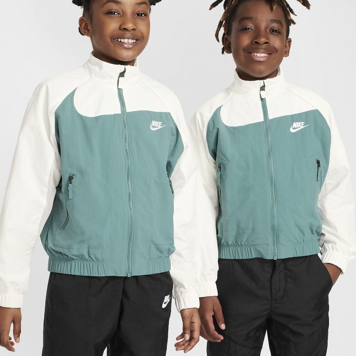 Детская куртка Nike Sportswear Amplify