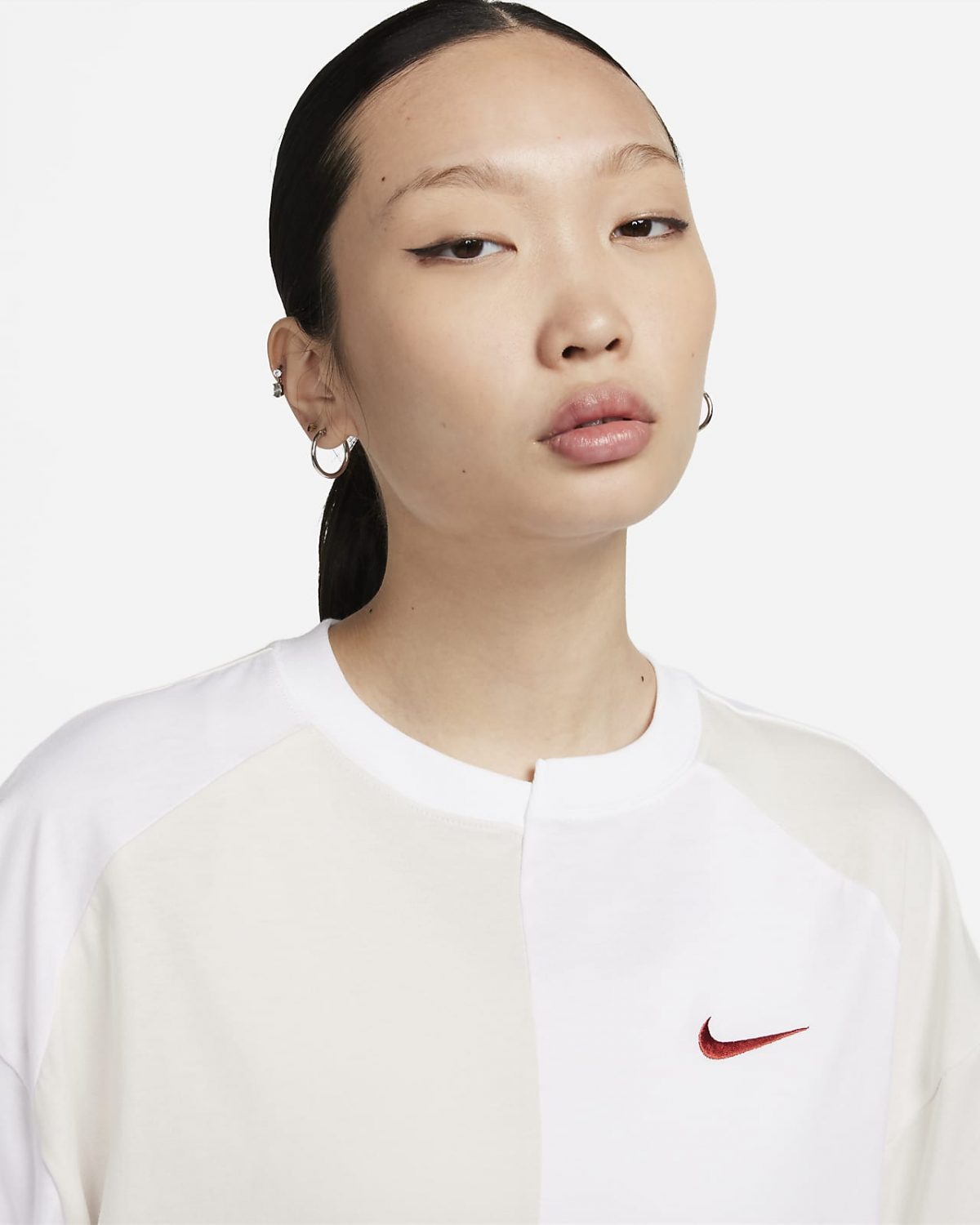 Женская футболка Nike Sportswear Collection