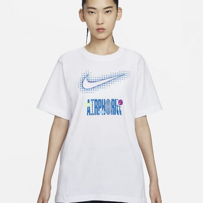 Женская футболка Nike Sportswear