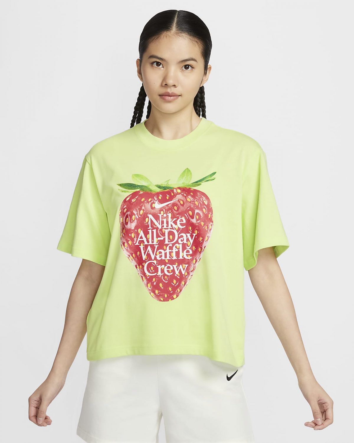 Женская футболка Nike Sportswear желтая фото