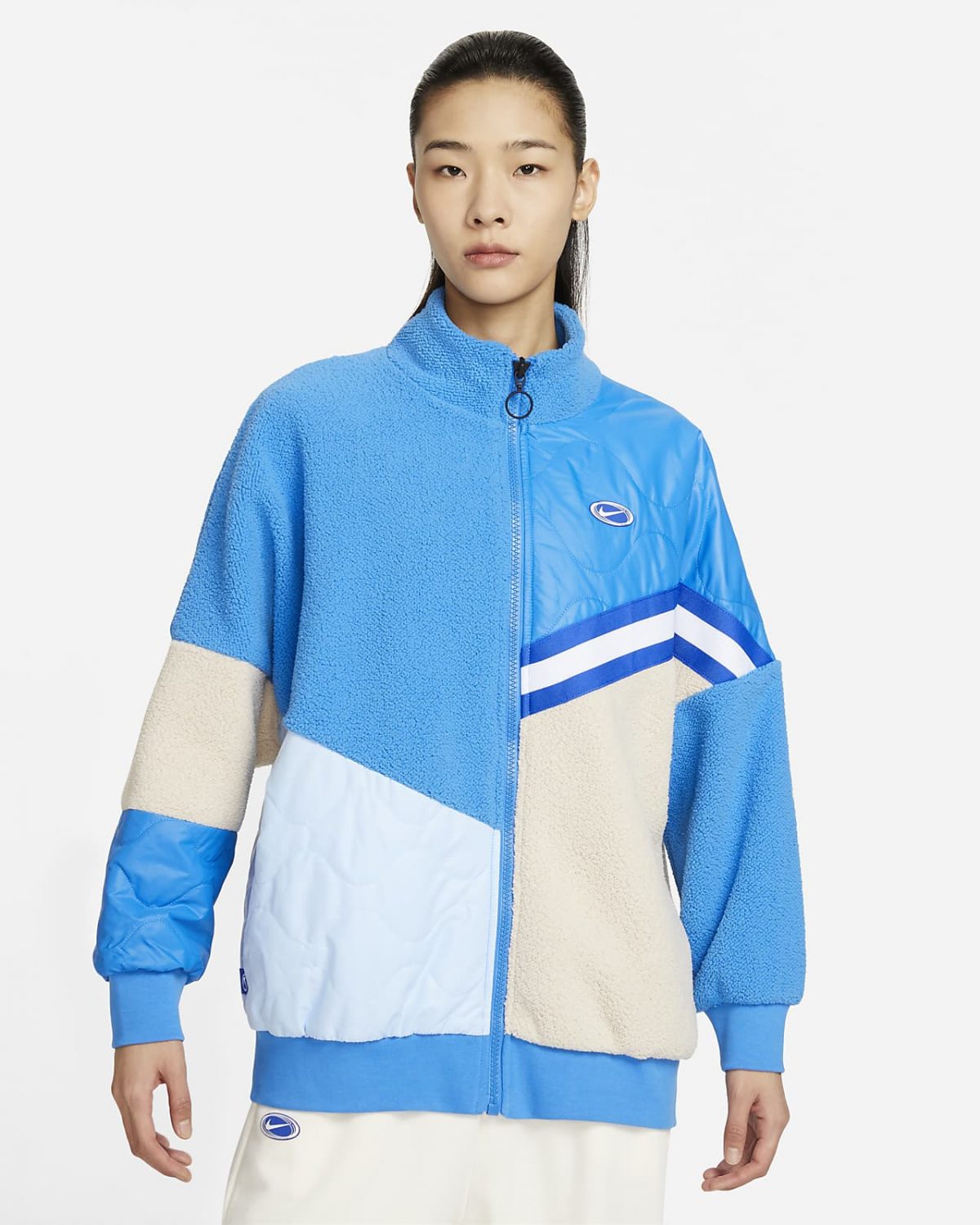 Женская куртка Nike Sportswear синяя фото