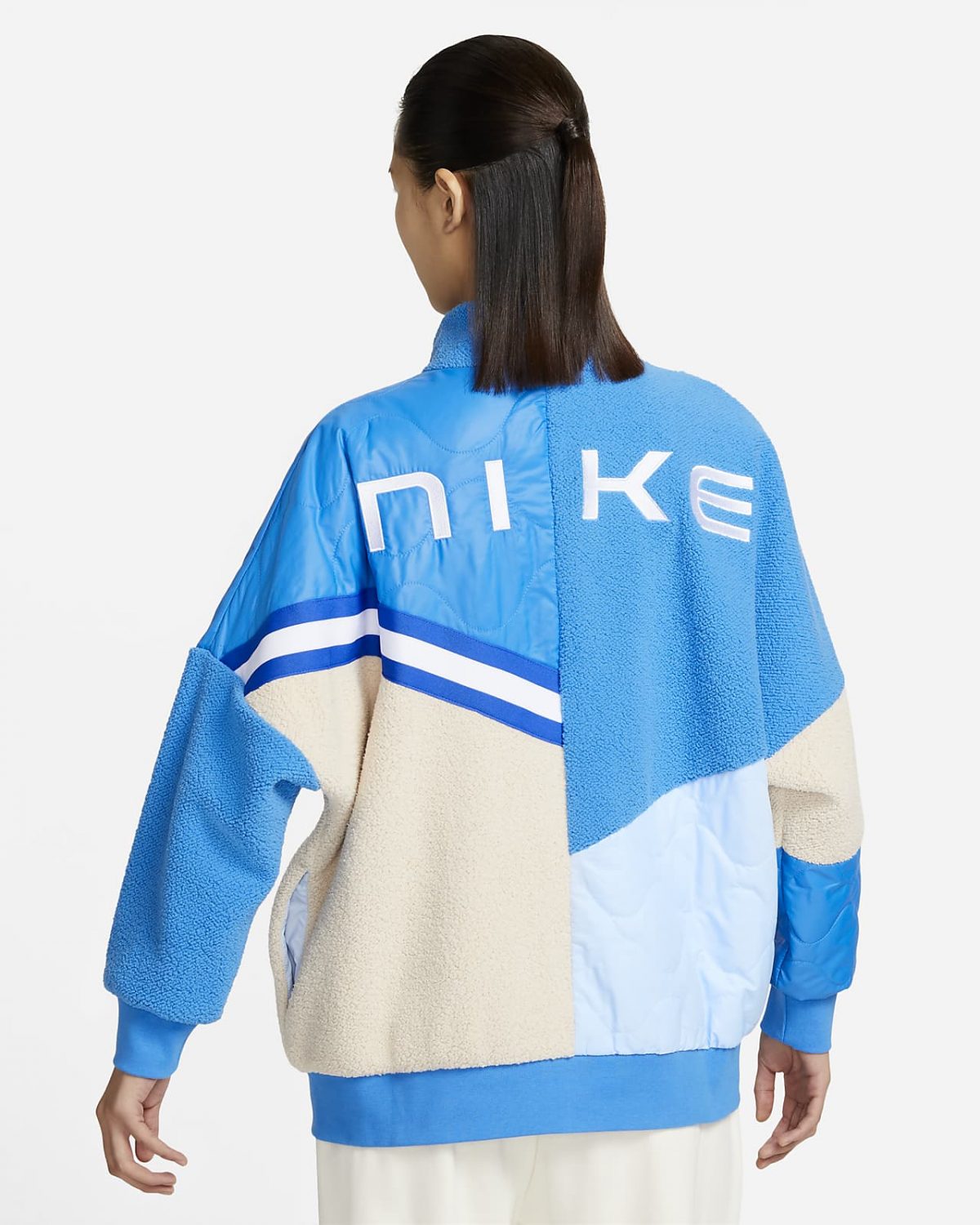 Женская куртка Nike Sportswear синяя фотография