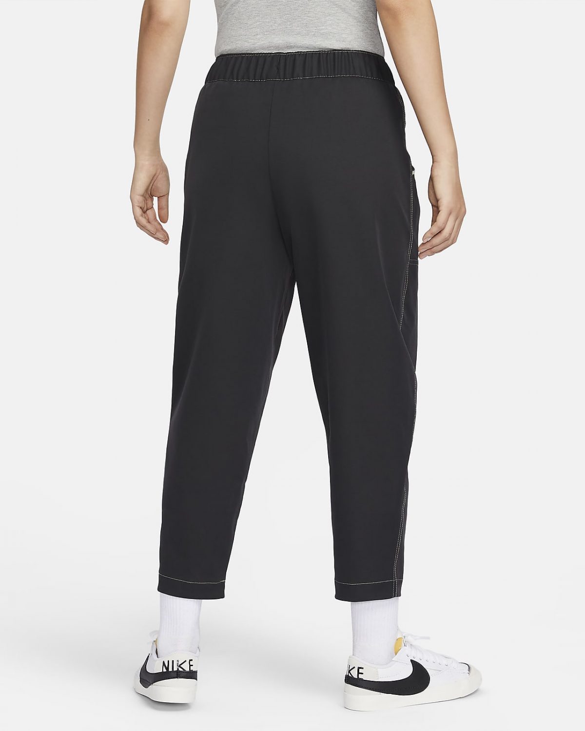 Женские брюки Nike Sportswear черные фотография