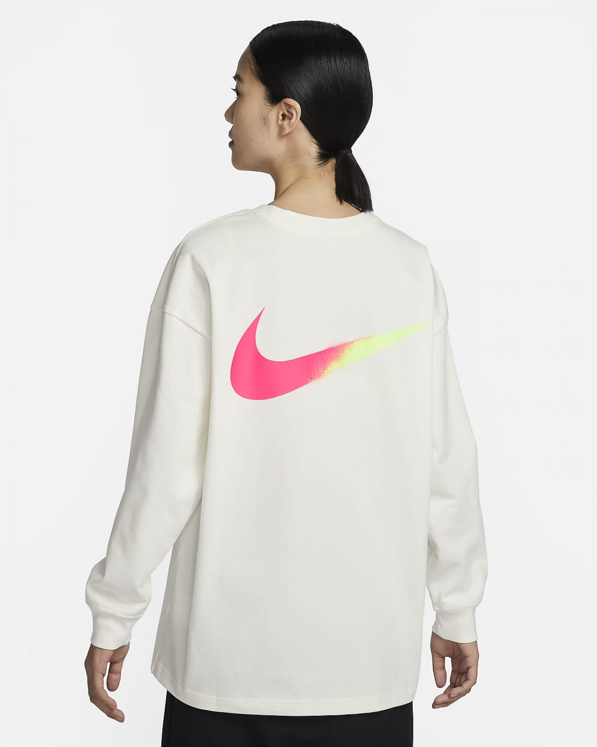 Женский свитшот Nike Sportswear белый фотография