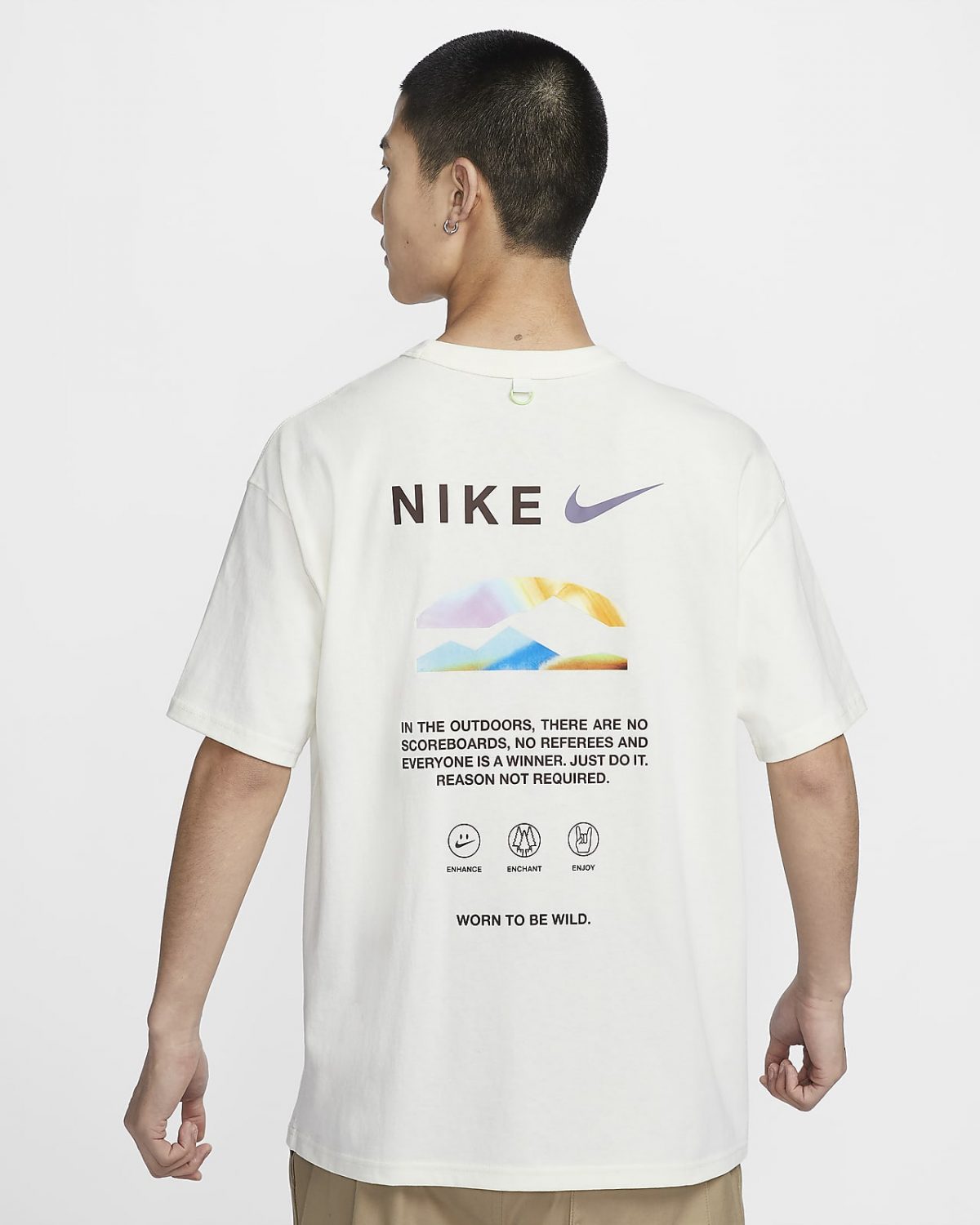 Мужская футболка Nike Sportswear Premium Essentials белая фотография