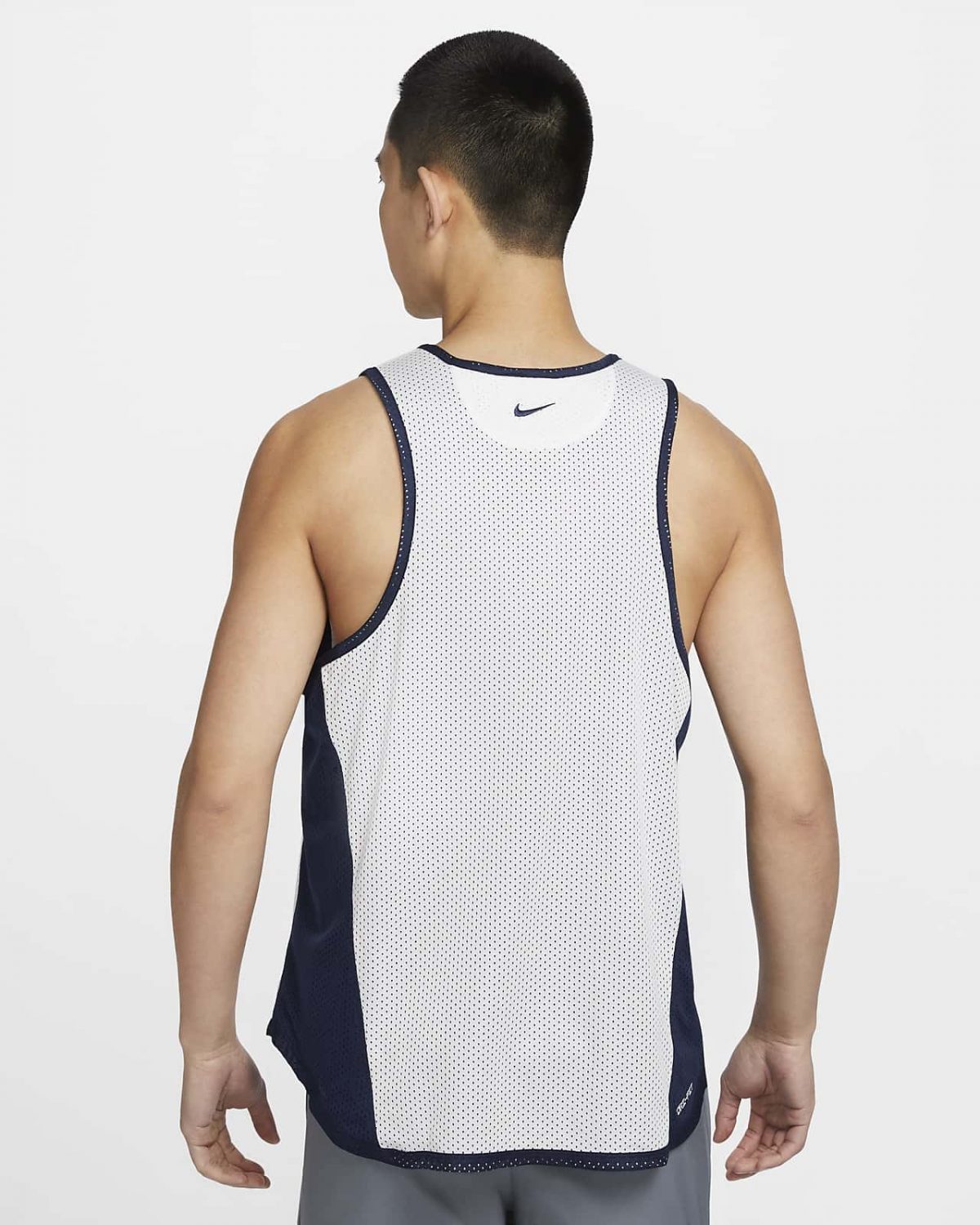 Мужская спортивная одежда Nike Track Club фотография