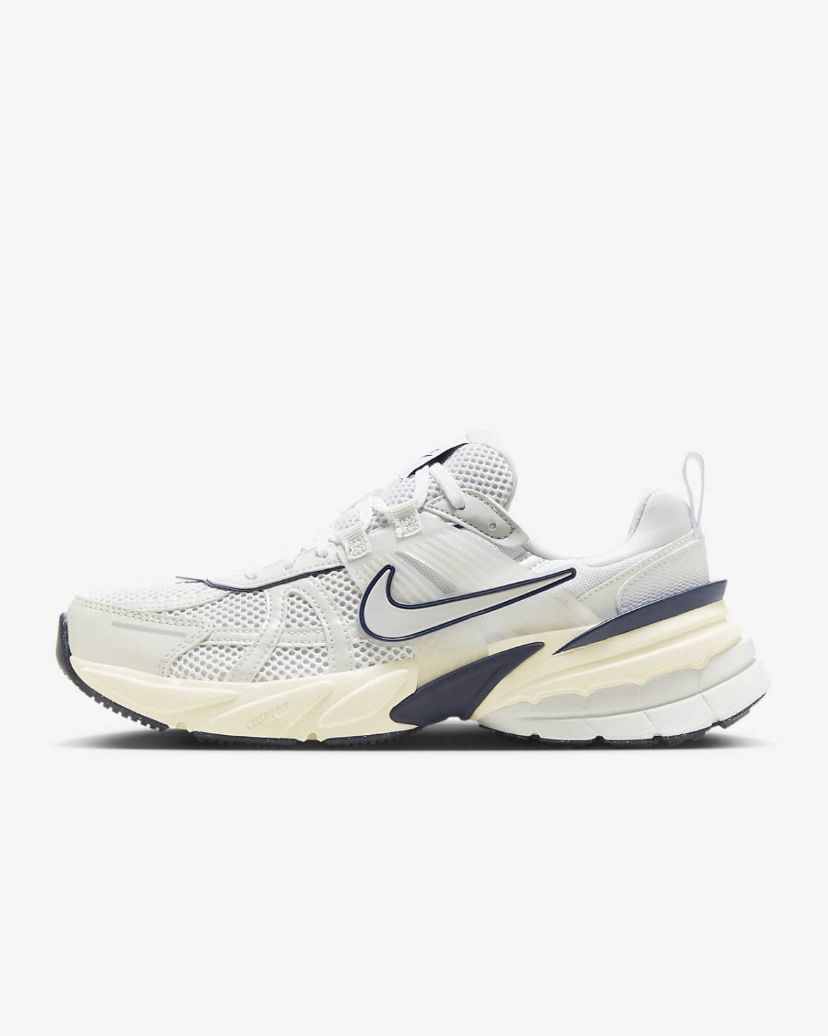 Кроссовки Nike V2K Run белые фото