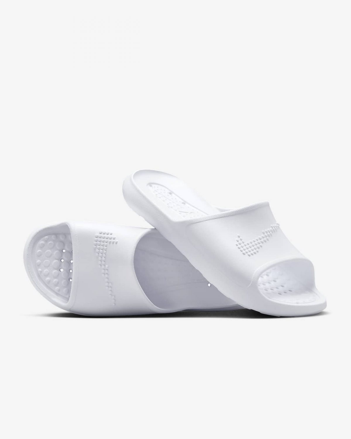 Женские сланцы Nike Victori One Shwer Slide белые фото