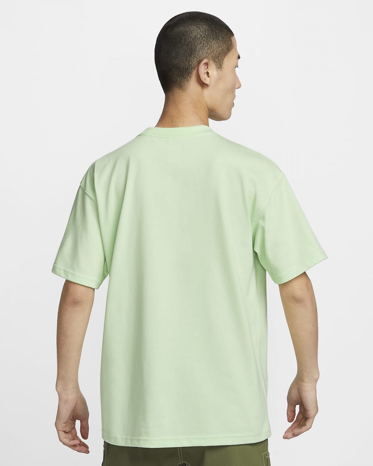Мужская футболка Nike ACG зеленая фотография