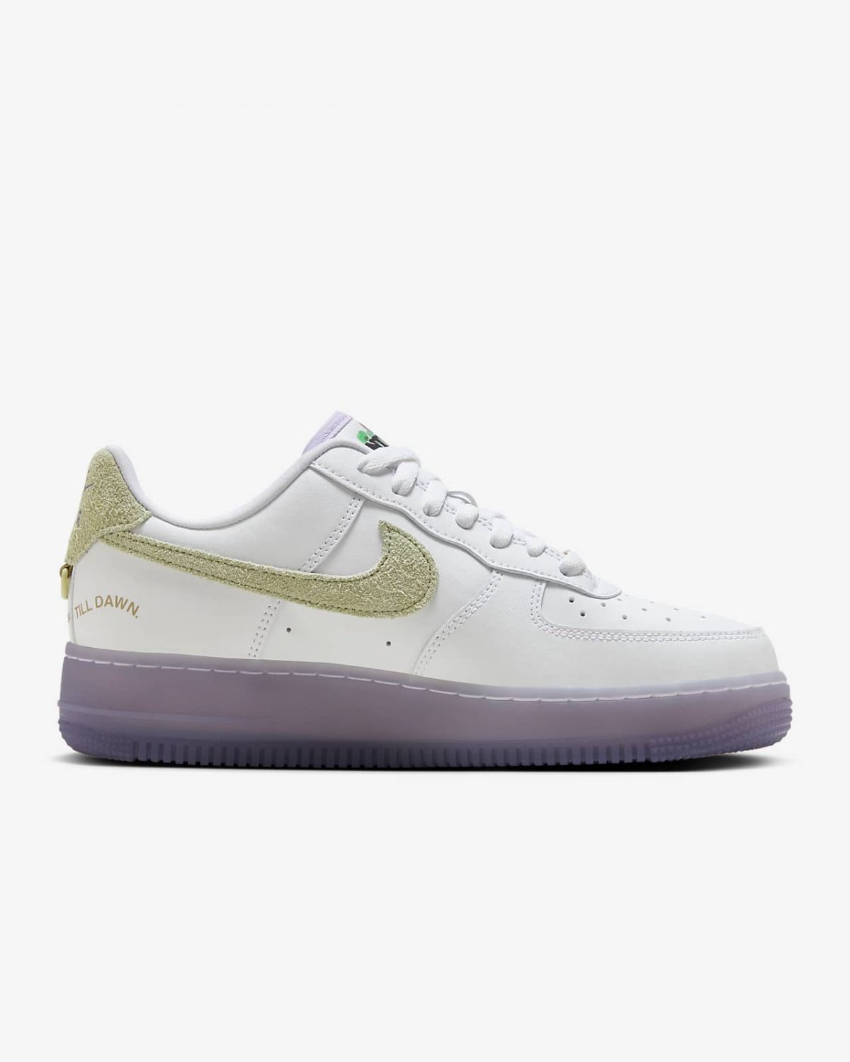 Женские кроссовки Nike Air Force 1 '07 LX