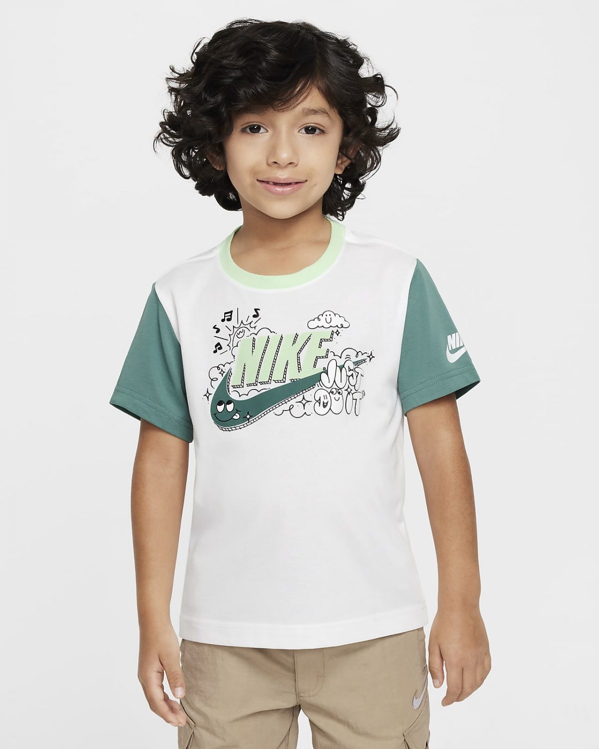 Детская футболка Nike Create Your Own Adventure зеленая фото
