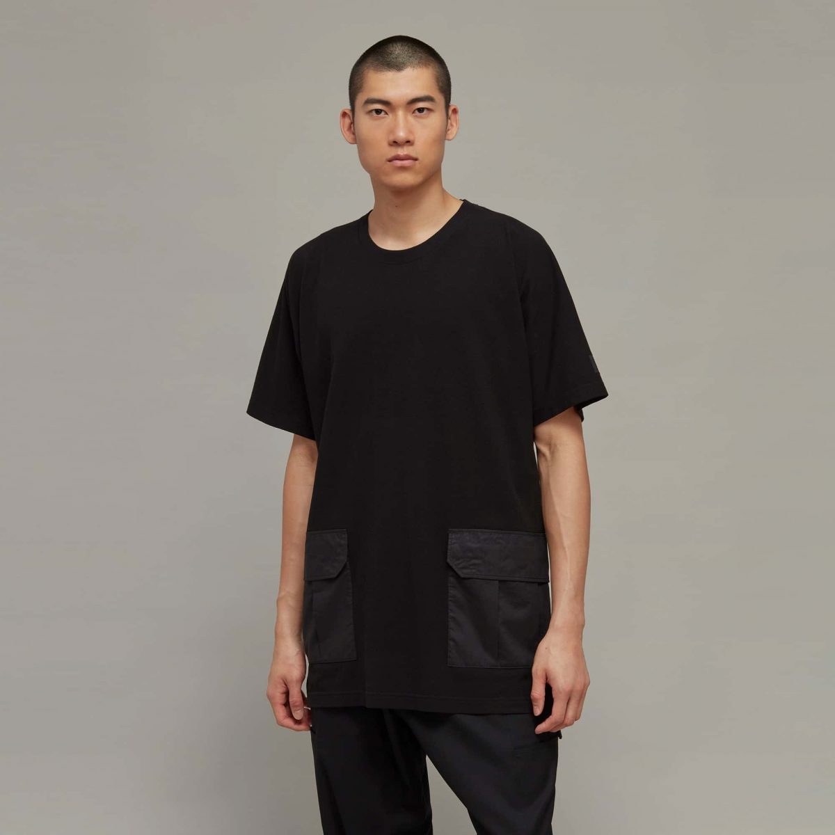 Футболка adidas CREPE JERSEY POCKET TEE