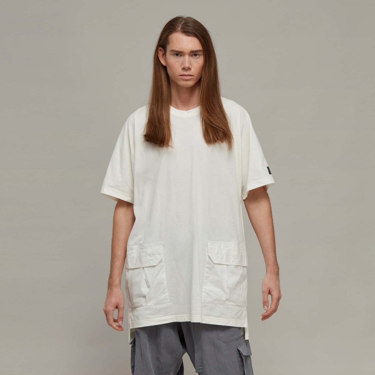 Футболка adidas CREPE JERSEY POCKET TEE