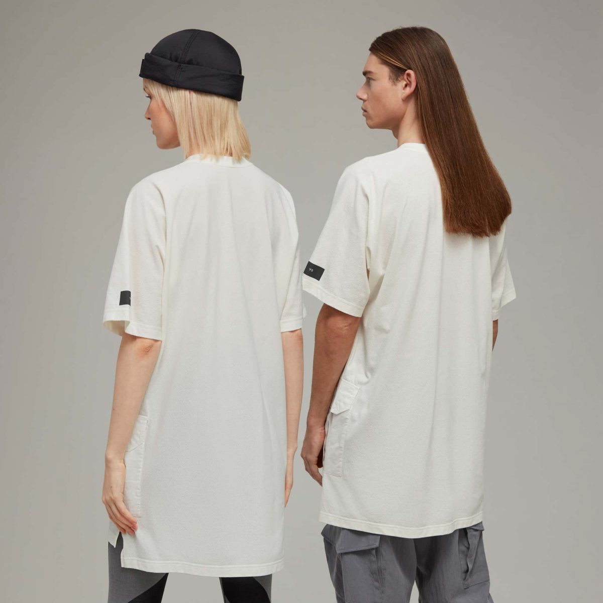 Футболка adidas CREPE JERSEY POCKET TEE фотография