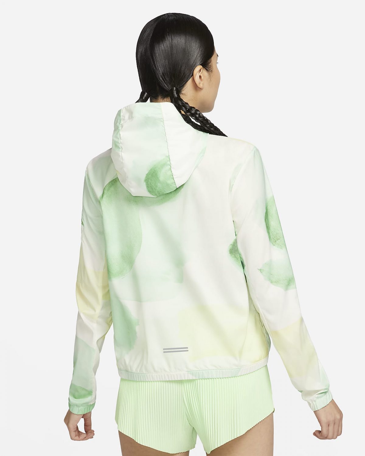 Женская куртка Nike Impossibly Light белая фотография