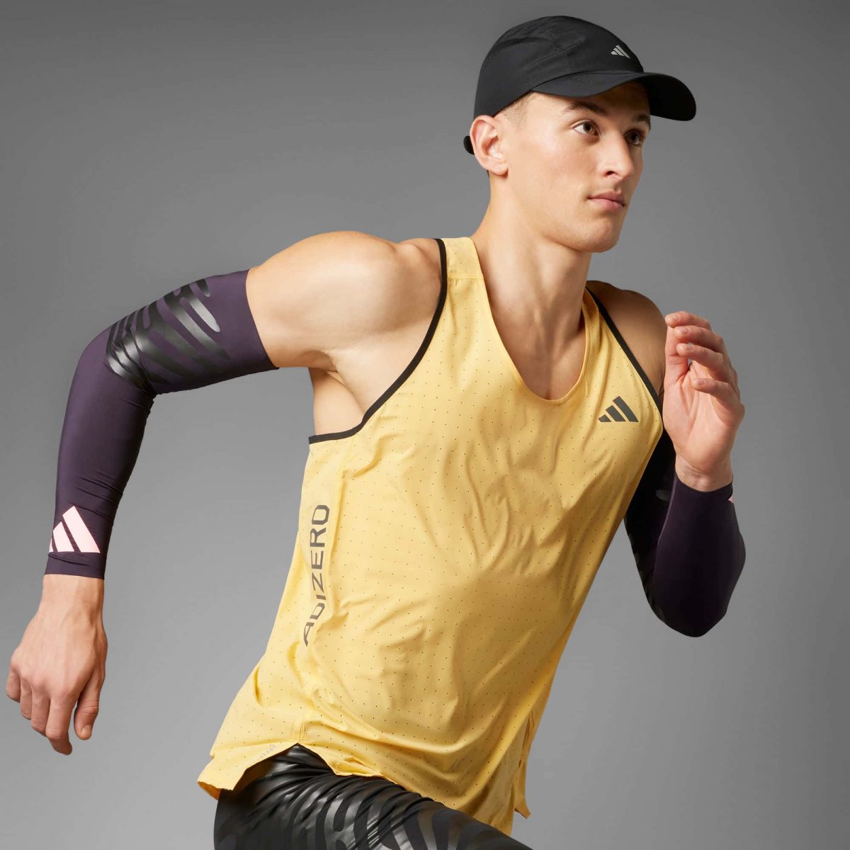 Мужская спортивная одежда adidas ADIZERO RUNNING SINGLET фото