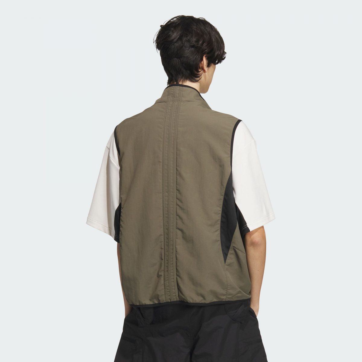 Мужской жилет adidas FUTURE STYLE WOVEN VEST JI9887 фотография