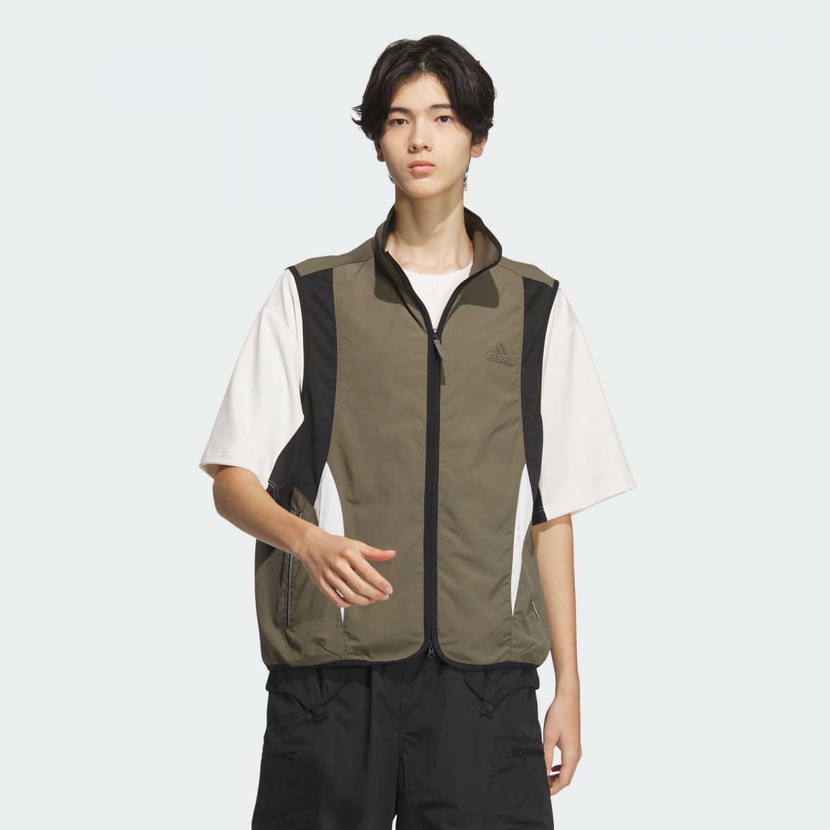 Мужской жилет adidas FUTURE STYLE WOVEN VEST JI9887 фото