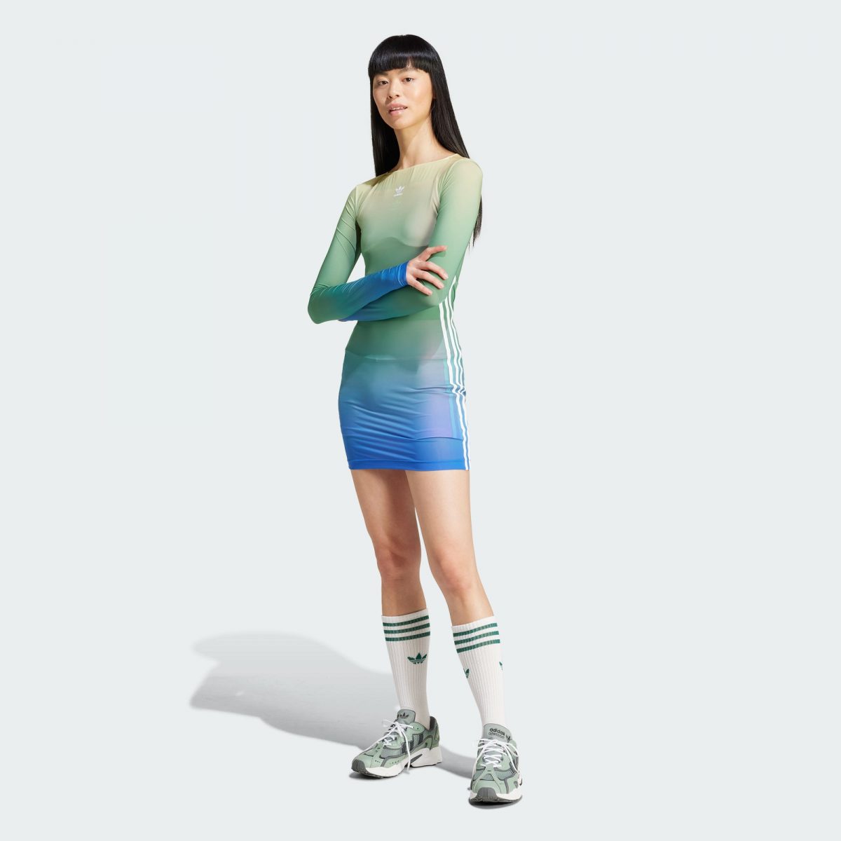 Женский свитшот adidas ALLOVER PRINT LONG SLEEVE MINI DRESS фото