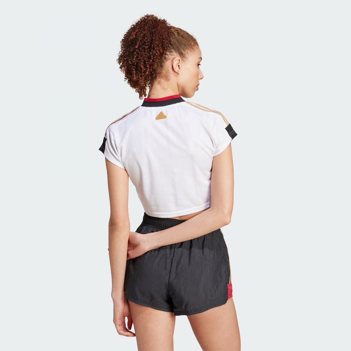 Женская футболка adidas TIRO CUT 3-STRIPES CROP JERSEY IW6800 фотография