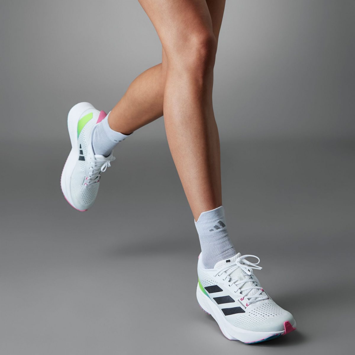 Женские кроссовки adidas ADIZERO SL W фотография