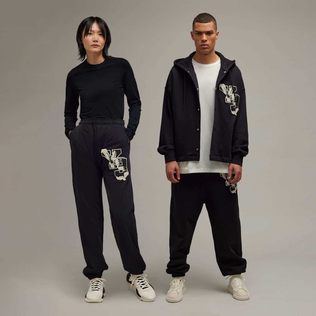 Брюки adidas GRAPHIC FRENCH TERRY PANTS фото