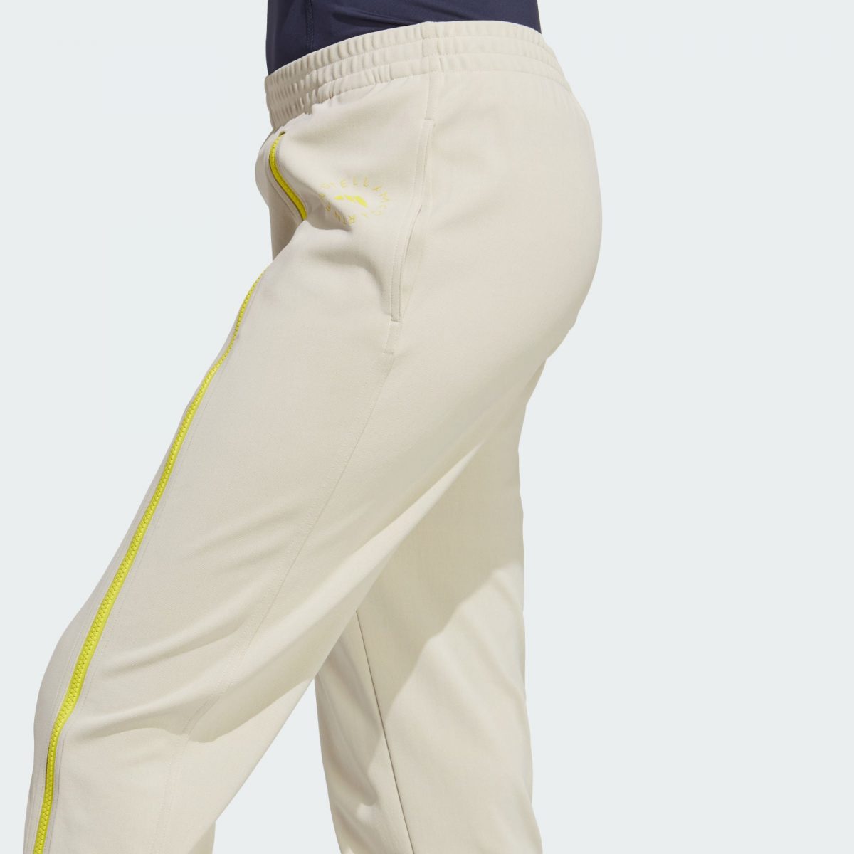 Женские брюки adidas TRUECASUALS SPORTSWEAR PANTS фотография