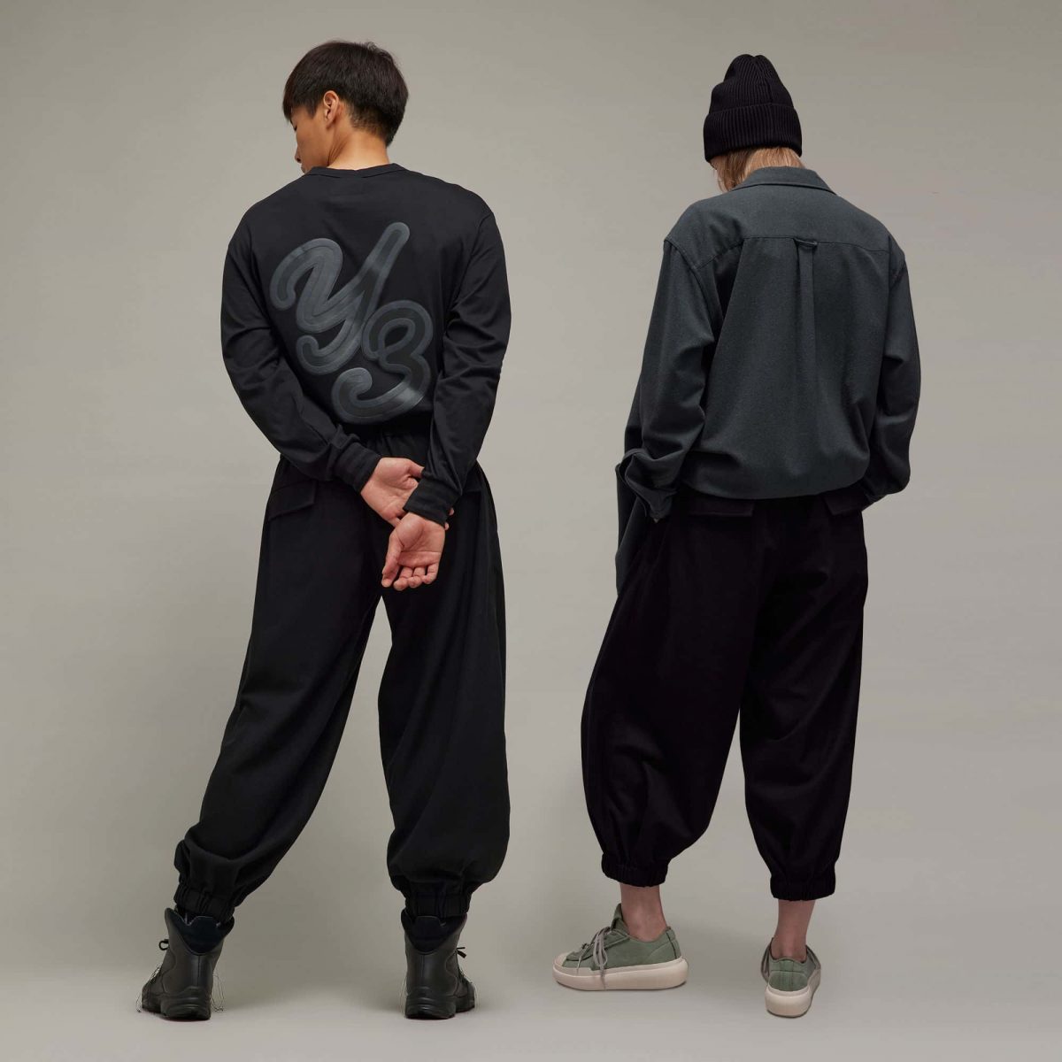 Брюки adidas WOOL FLANNEL WIDE CARGO PANTS фотография