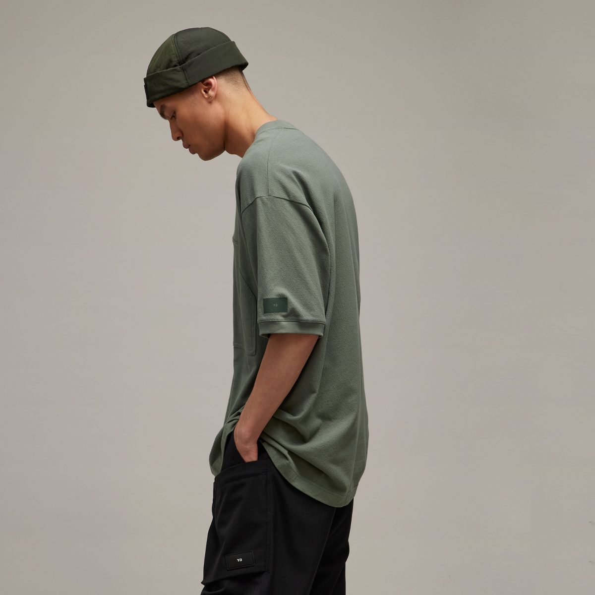 Футболка adidas CREPE POCKET TEE