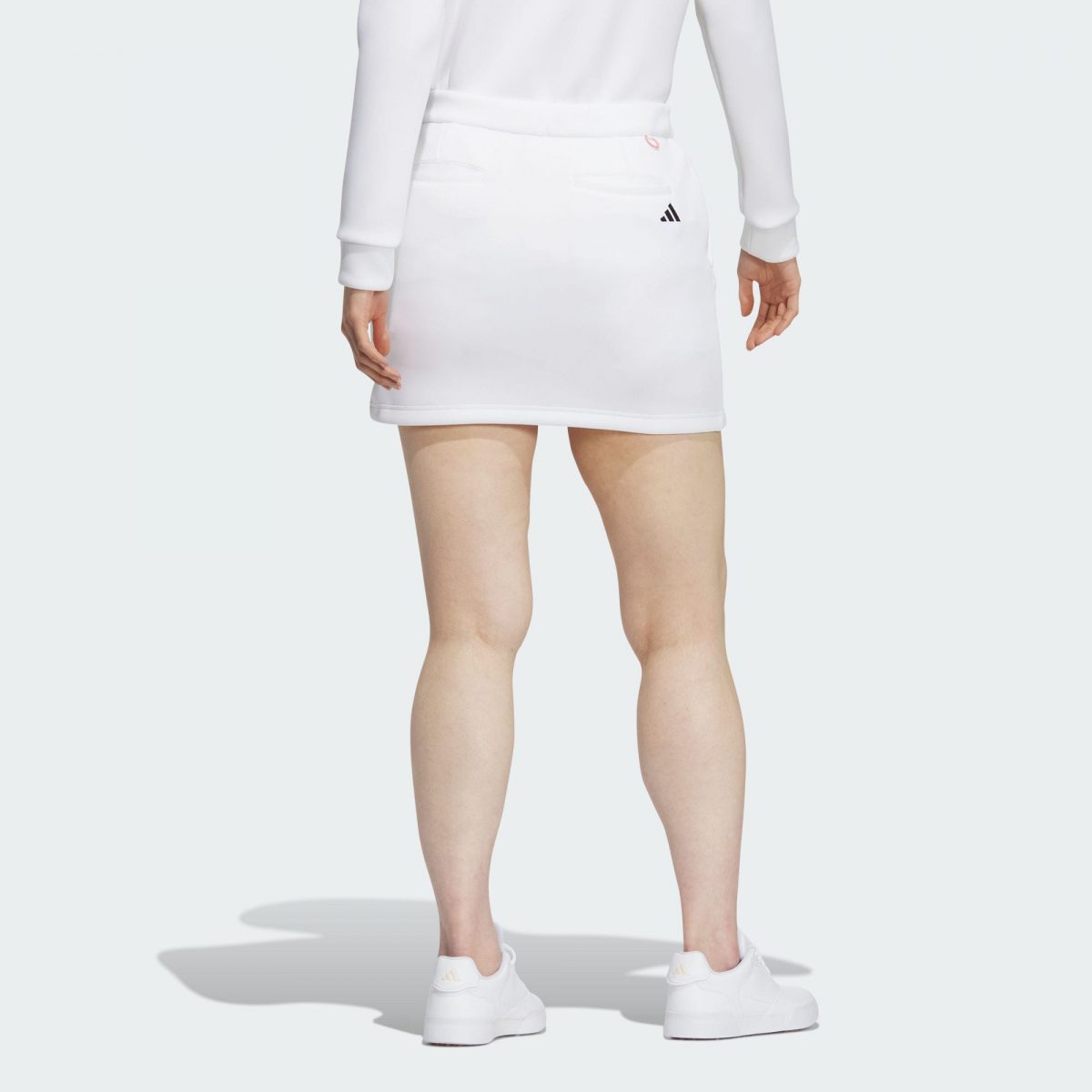 Женская юбка adidas 3D DEBOSSED SPACER KNIT SKIRT Белая фотография