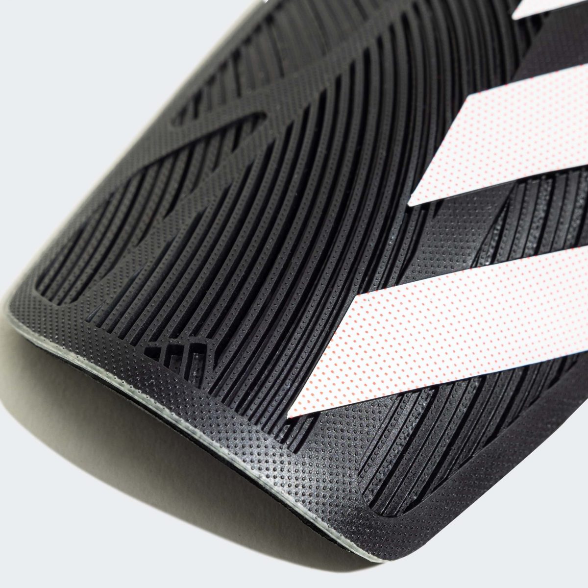Щитки  adidas TIRO COMPETITION SHIN GUARDS фотография