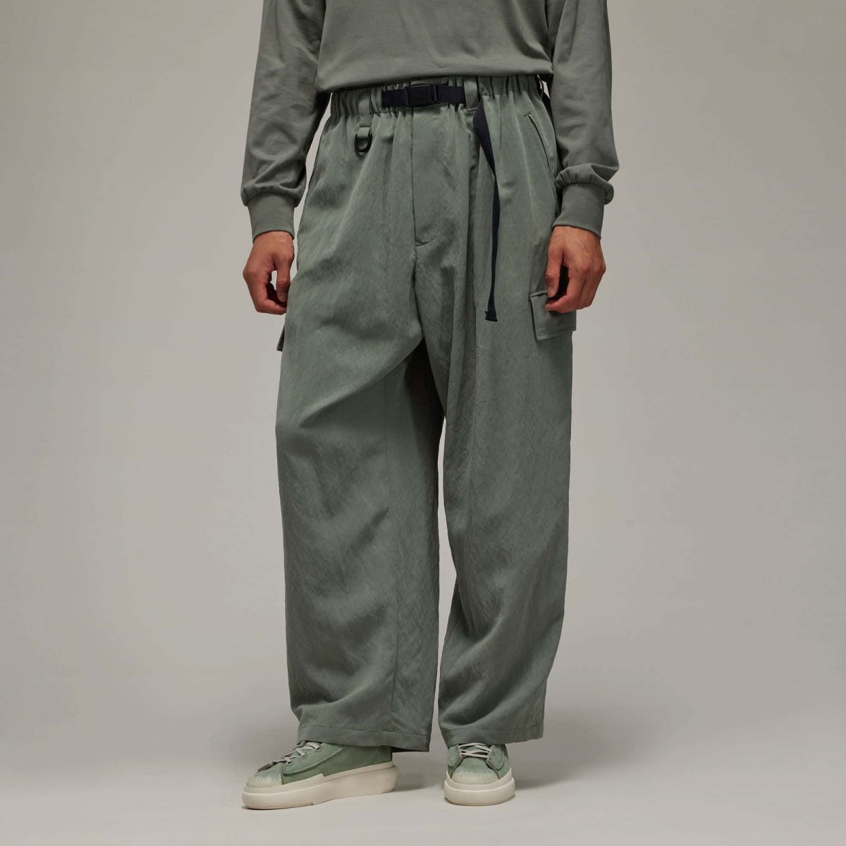 Брюки adidas WIDE CARGO PANTS