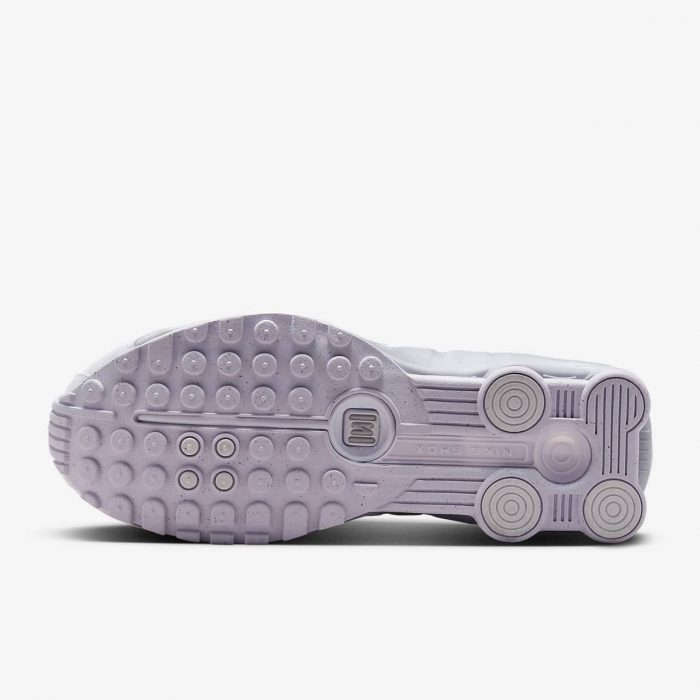 Женские кроссовки Nike Shox R4