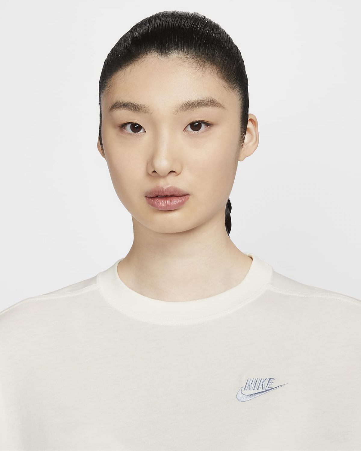 Женская футболка Nike Sportswear