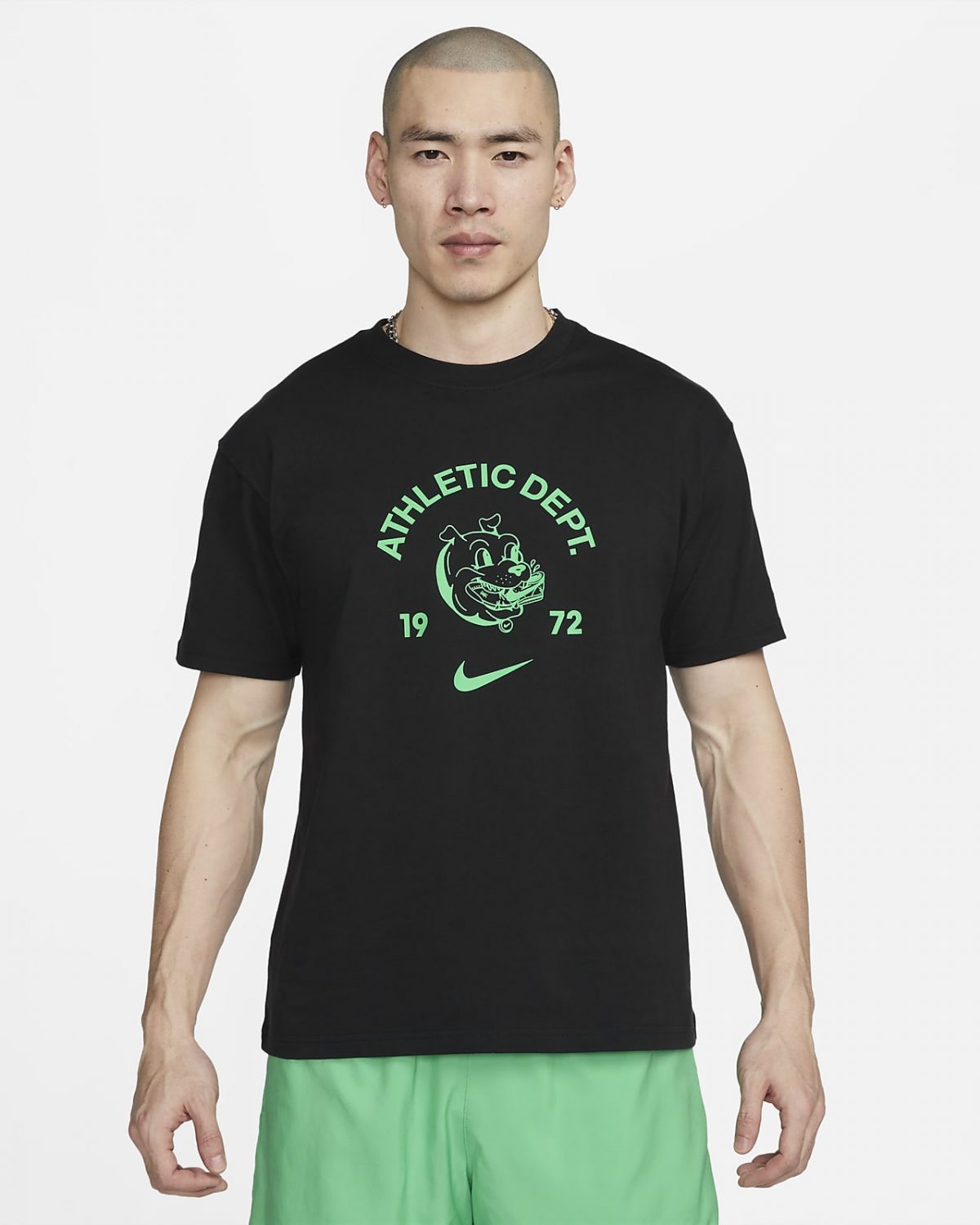 Мужская футболка Nike Sportswear черная фото