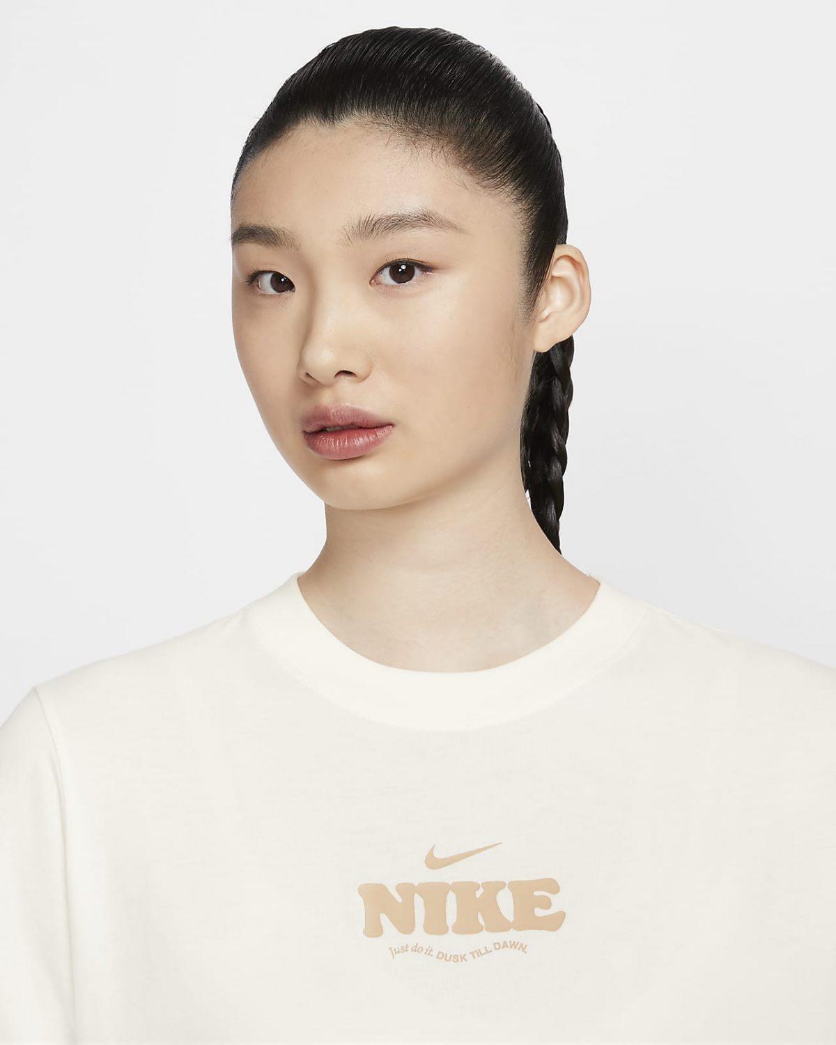 Женская футболка Nike Sportswear Essential