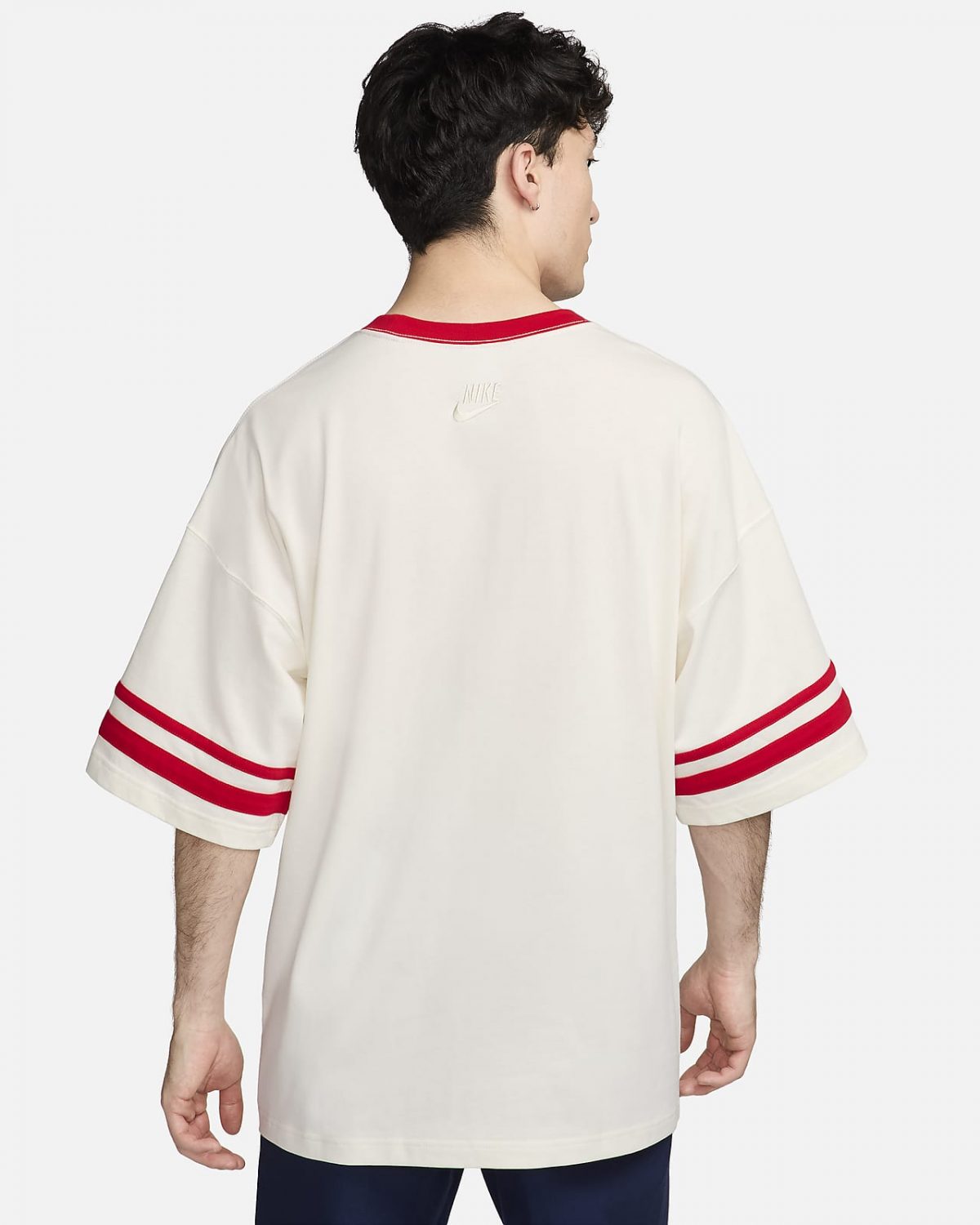 Мужская футболка Nike Sportswear красная фотография