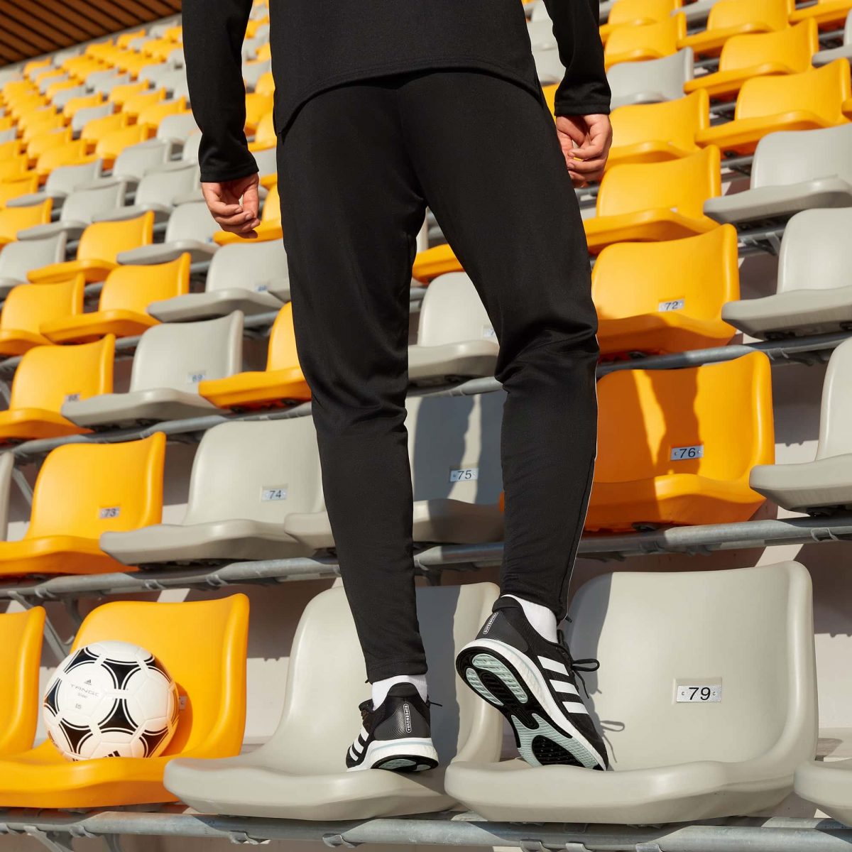 Мужские брюки adidas CORE 18 TRAINING PANTS фотография