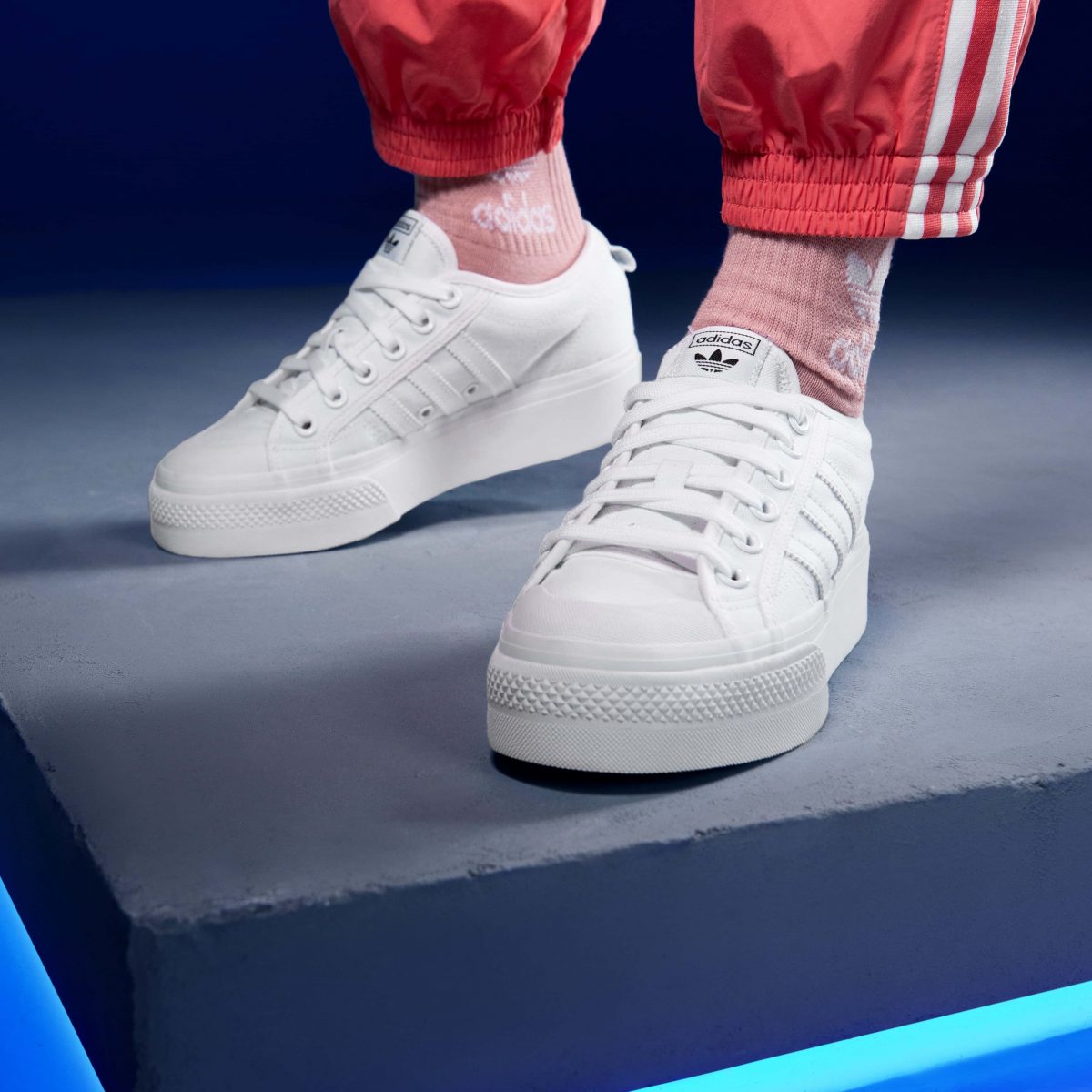 Женские кроссовки adidas NIZZA PLATFORM SHOES фотография