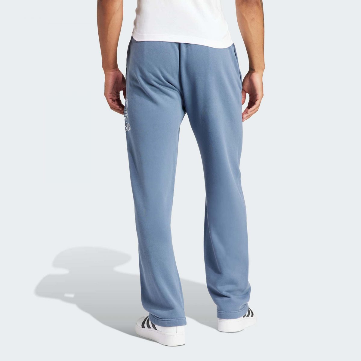 Мужские брюки adidas ADICOLOR OUTLINE TREFOIL PANTS фотография