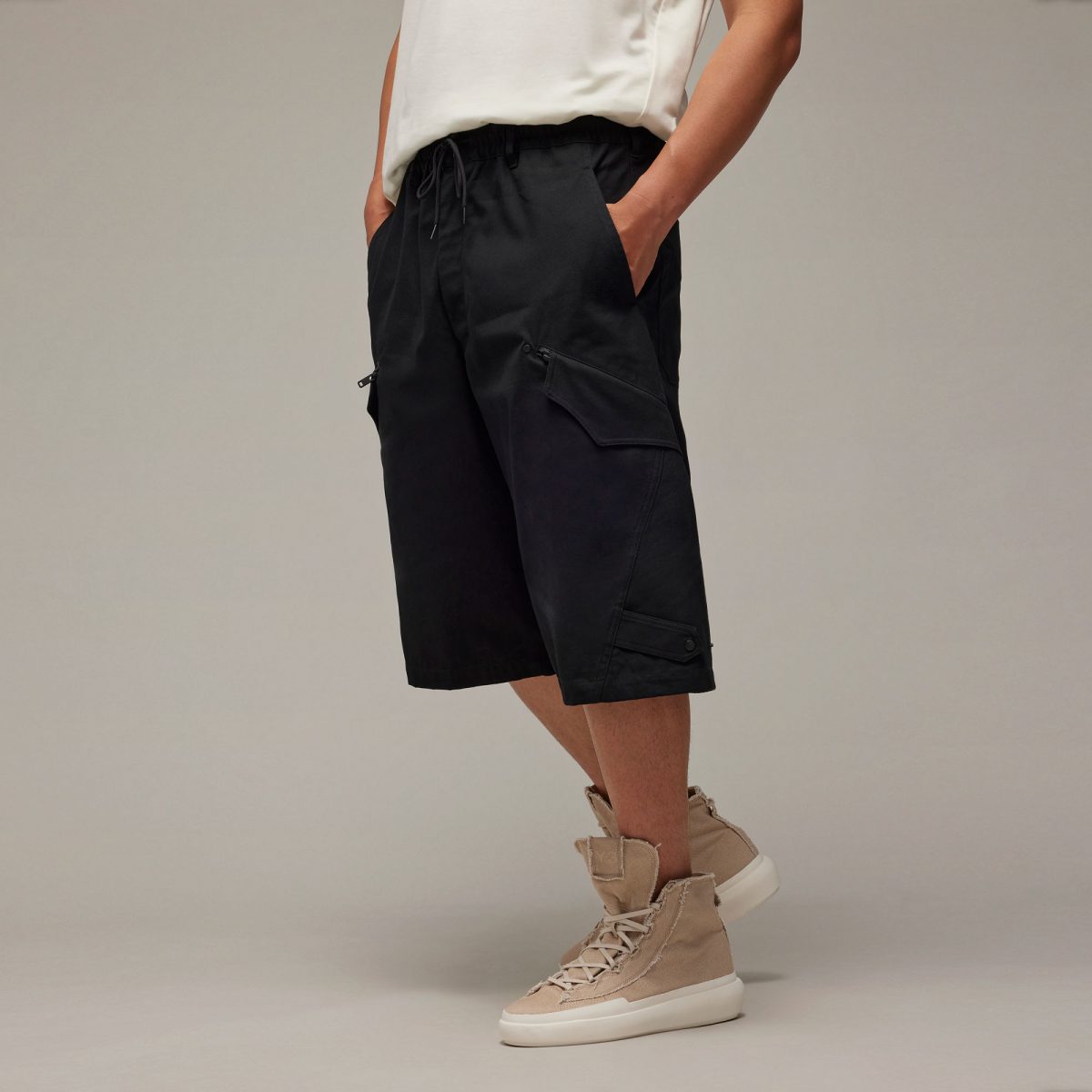 Мужские шорты adidas WORKWEAR SHORTS фотография