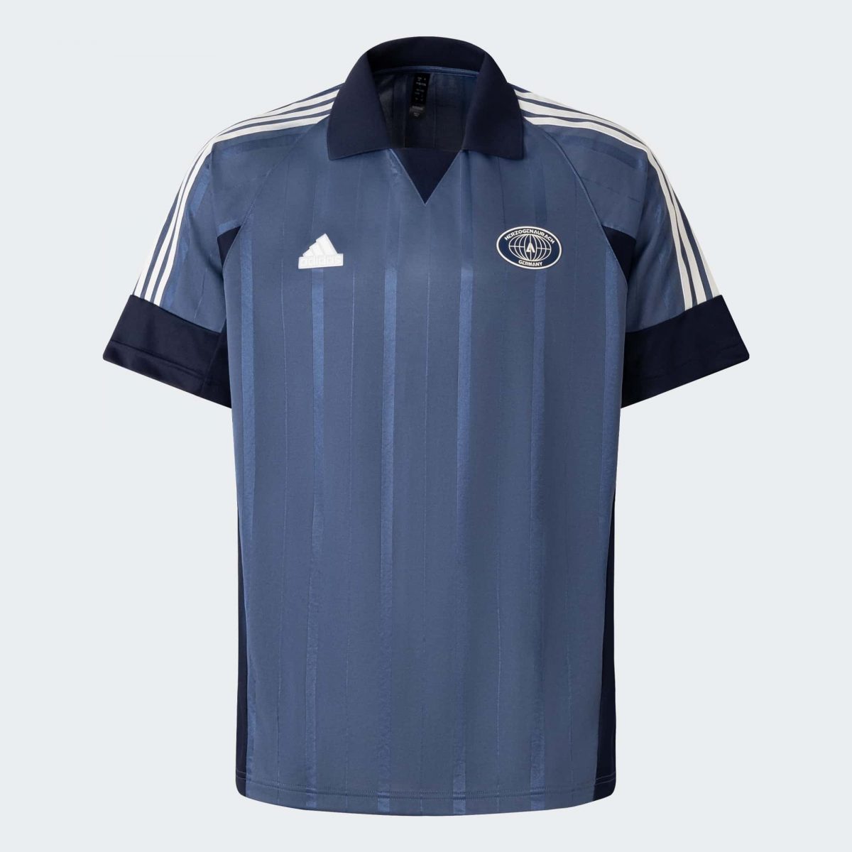 Мужская футболка adidas TIRO V-NECK WITH COLLAR TEE JC5722 фото