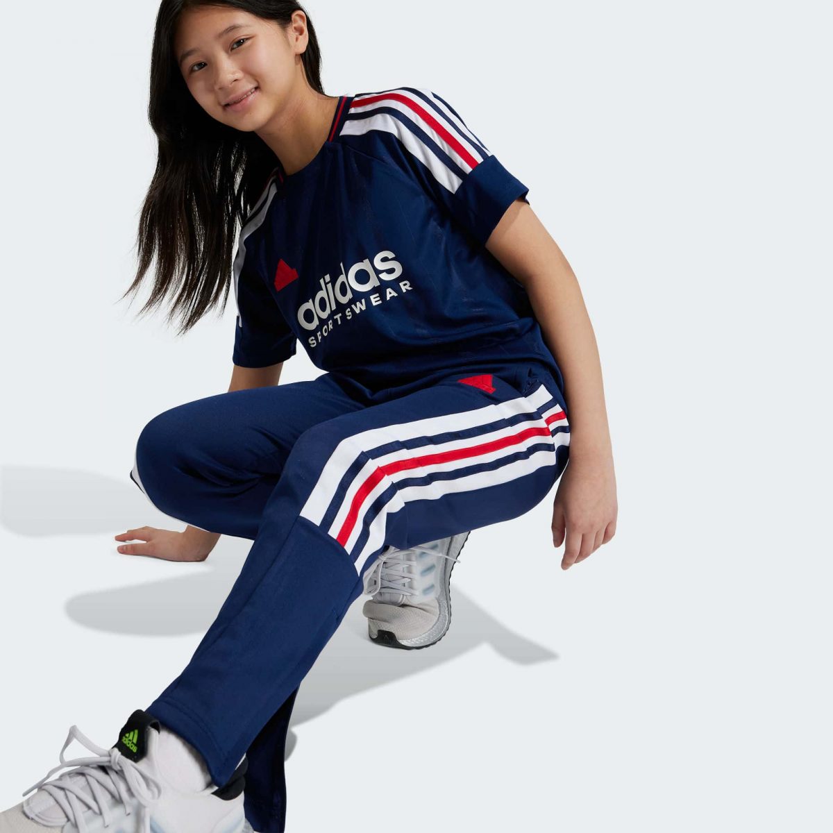 Детские брюки adidas TIRO NATIONS PACK JOGGERS
