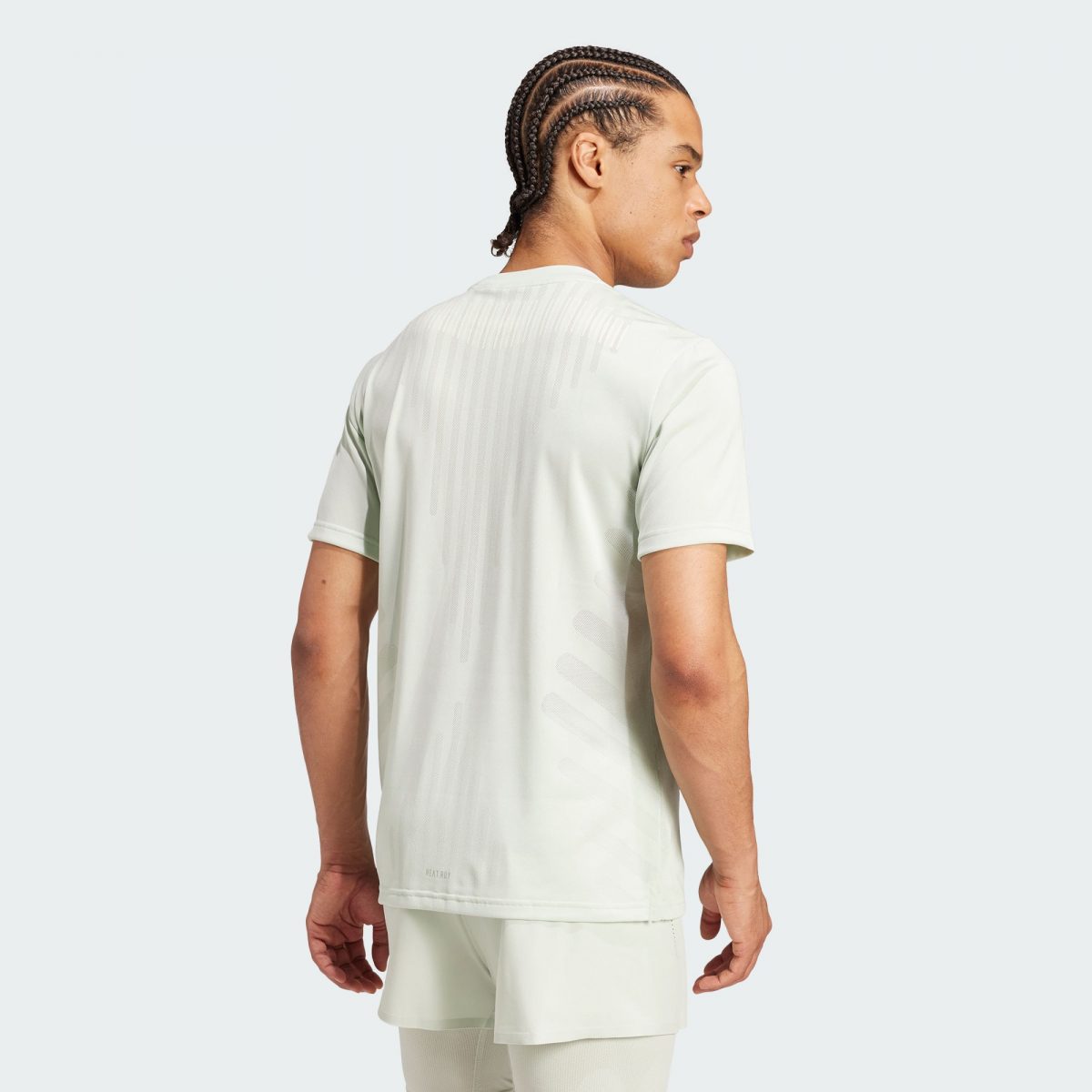 Мужская футболка adidas HIIT AIRCHILL WORKOUT T-SHIRT фотография