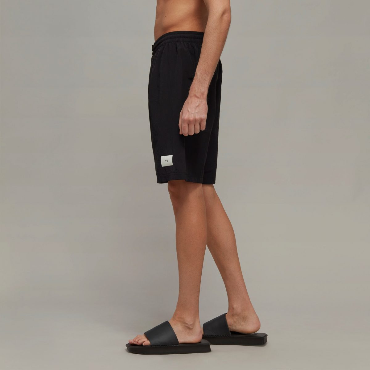 Мужские шорты adidas MID-LENGTH SWIM SHORTS Черные фотография