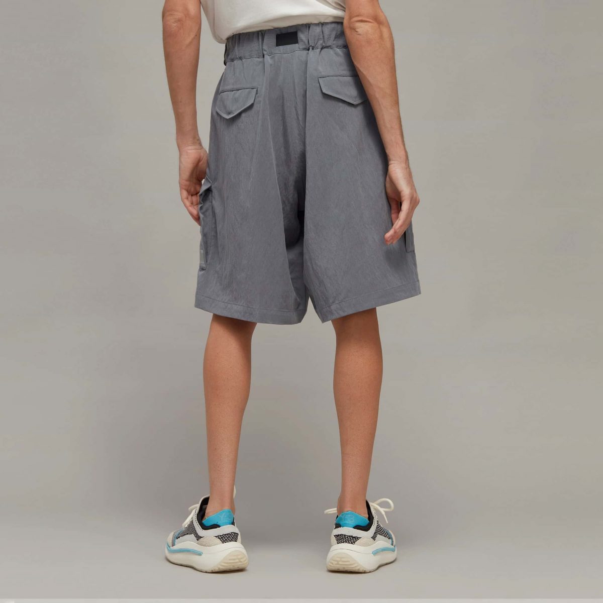 Мужские шорты adidas UTILITY WOVEN SHORTS