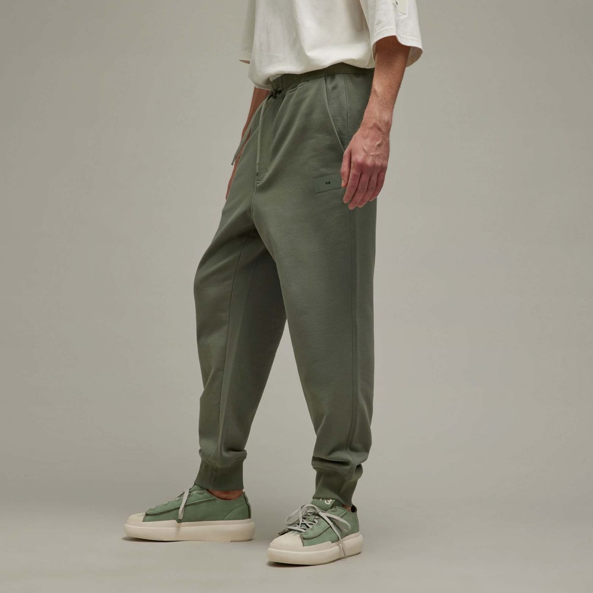 Мужские брюки adidas ORGANIC COTTON TERRY CUFFED PANTS фотография