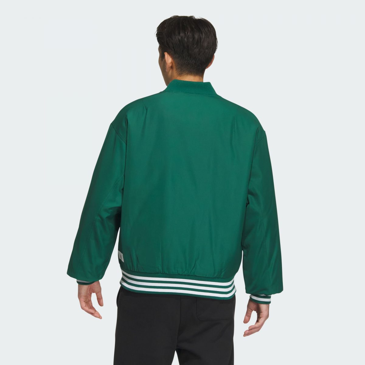 Мужская куртка adidas SMALL LOGO BASEBALL JACKET фотография