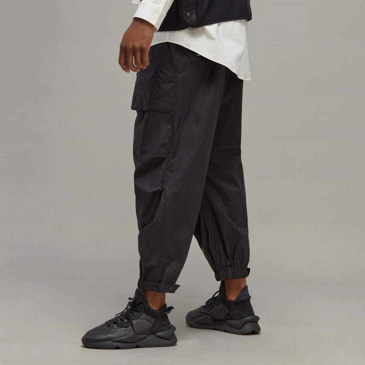 Мужские брюки adidas CUFFED RIPSTOP PANTS фотография